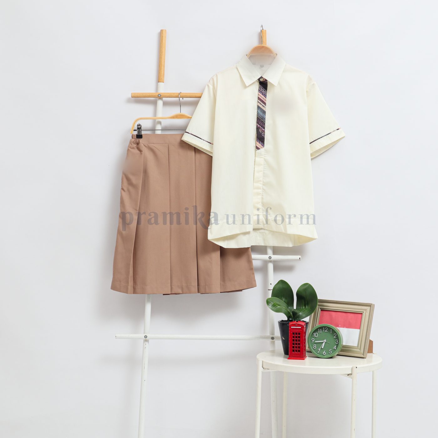 Seragam Batik SMP/SMA